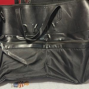 DkNY weekend bag